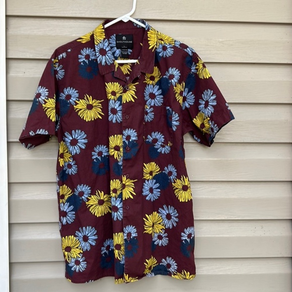 Shouthouse mens casual button front shirt $5/25
